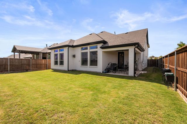 1612 Lantana Avenue, Aubrey, TX 76227