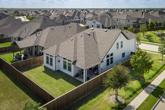 1612 Lantana Avenue, Aubrey, TX 76227