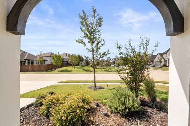 1612 Lantana Avenue, Aubrey, TX 76227