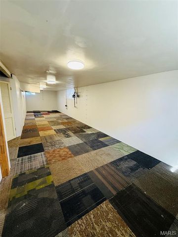936 Highmont, St Louis, MO 63135