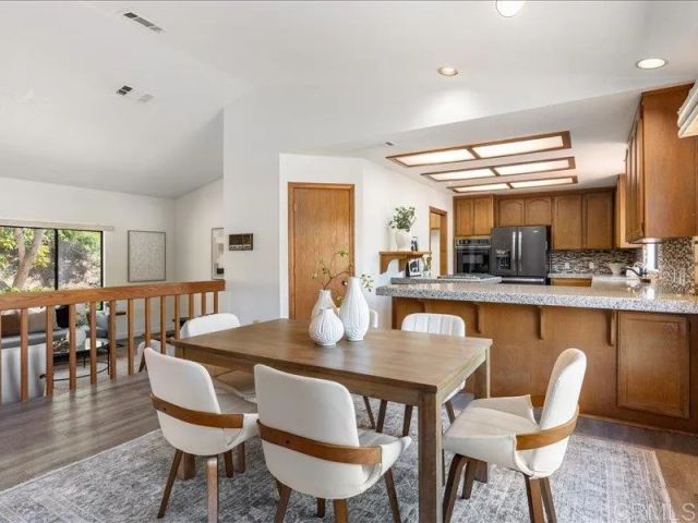 26635 Crescendo Drive, Escondido, CA 92026