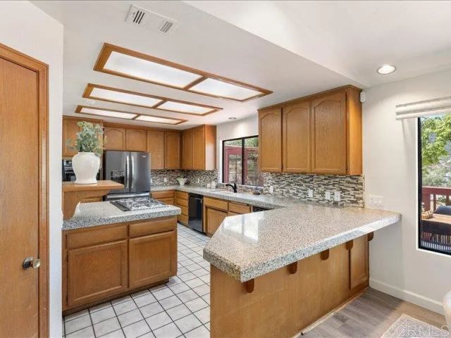26635 Crescendo Drive, Escondido, CA 92026