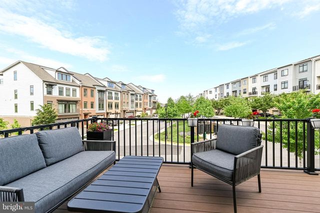 1612 ROCKY SHALE TER SE, Leesburg, VA 20175