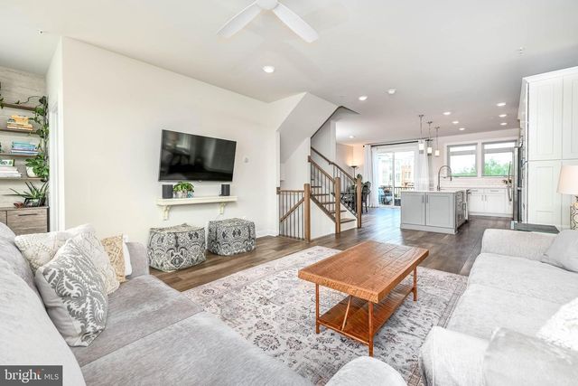 1612 ROCKY SHALE TER SE, Leesburg, VA 20175