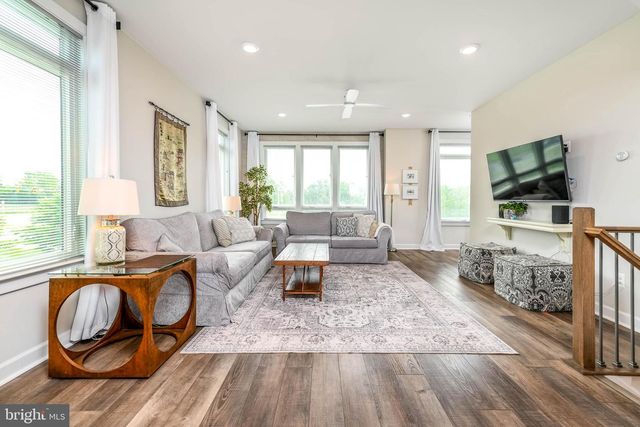 1612 ROCKY SHALE TER SE, Leesburg, VA 20175