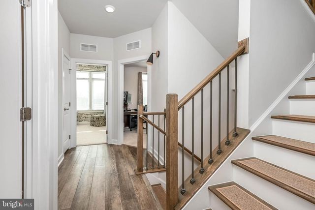 1612 ROCKY SHALE TER SE, Leesburg, VA 20175