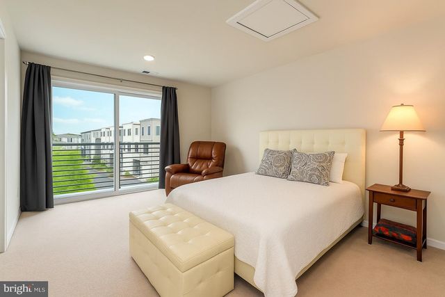 1612 ROCKY SHALE TER SE, Leesburg, VA 20175