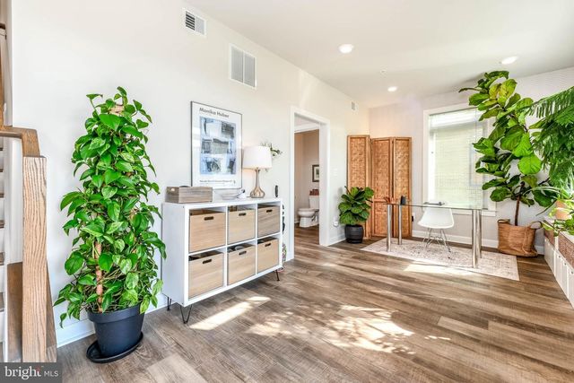 1612 ROCKY SHALE TER SE, Leesburg, VA 20175