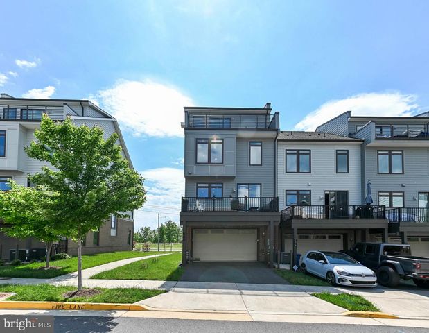 1612 ROCKY SHALE TER SE, Leesburg, VA 20175