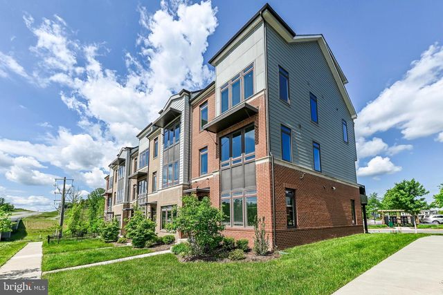 1612 ROCKY SHALE TER SE, Leesburg, VA 20175