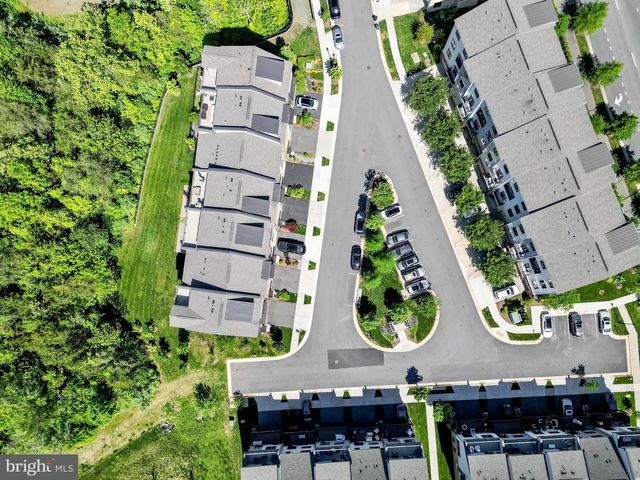 1612 ROCKY SHALE TER SE, Leesburg, VA 20175