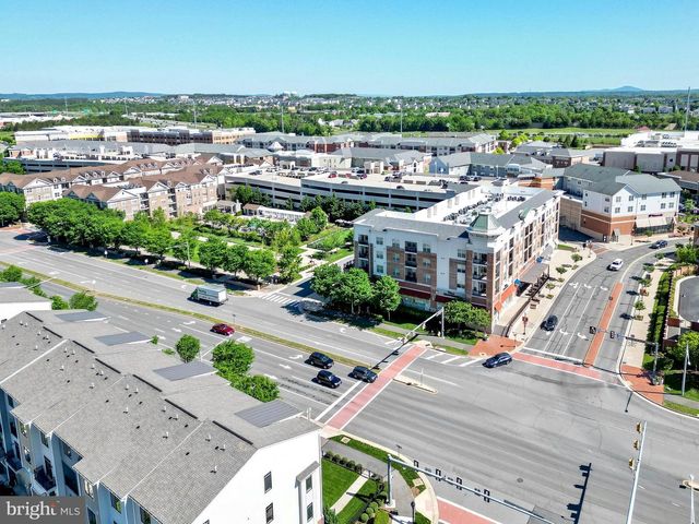 1612 ROCKY SHALE TER SE, Leesburg, VA 20175