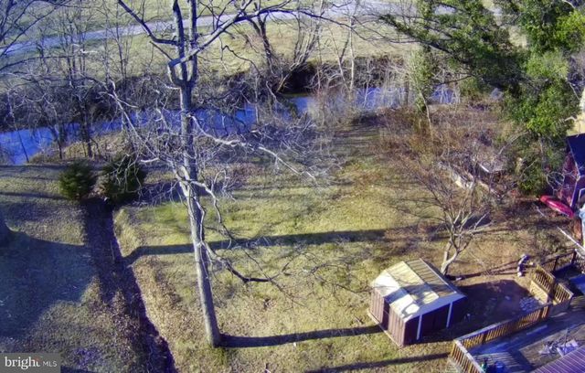 2451 LOG CABIN RD, York, PA 17408