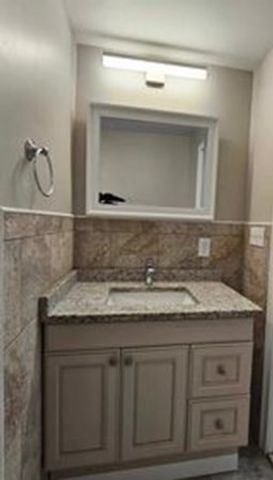 495 Chicago St, Fall River, MA 02720