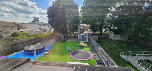 495 Chicago St, Fall River, MA 02720