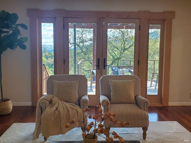 3778 Burke Pl, Sonoma, CA 95476