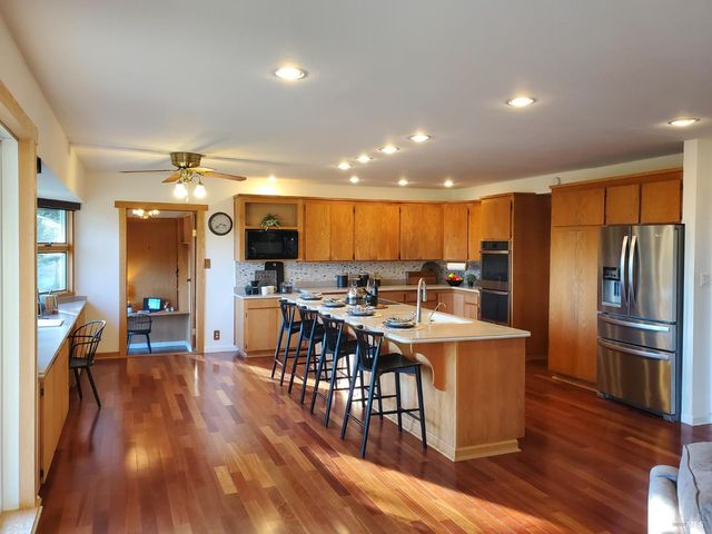 3778 Burke Pl, Sonoma, CA 95476