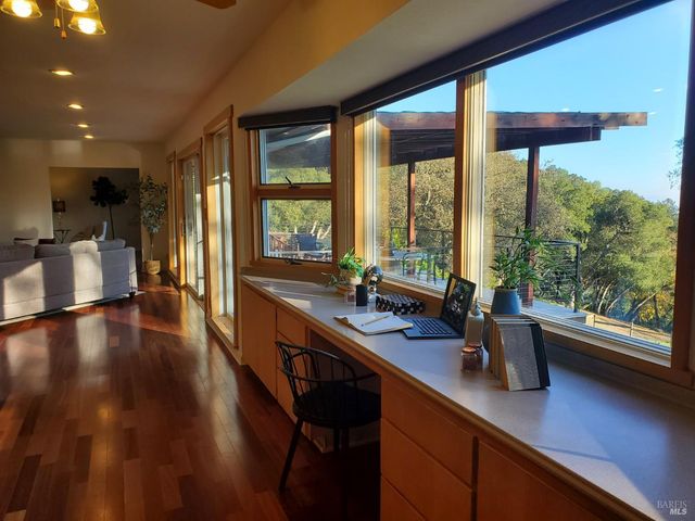 3778 Burke Pl, Sonoma, CA 95476