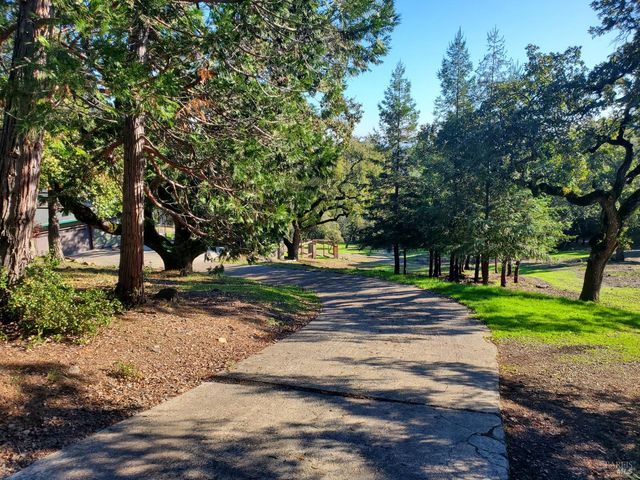 3778 Burke Pl, Sonoma, CA 95476