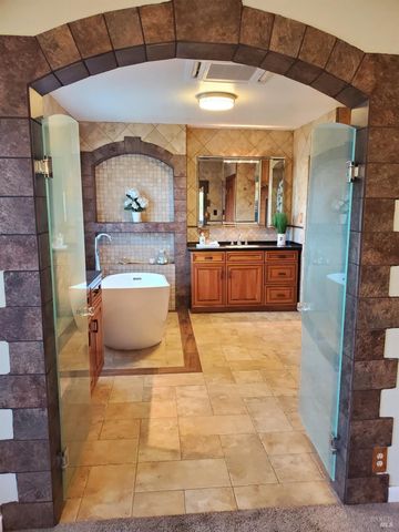 3778 Burke Pl, Sonoma, CA 95476