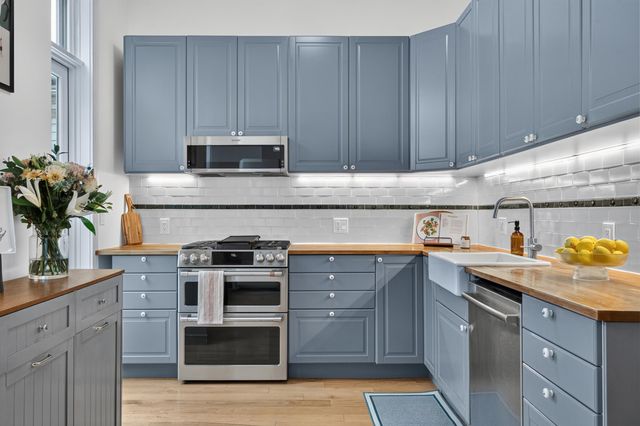 88 JEWETT AVE, Jc, Journal Square, NJ 07304