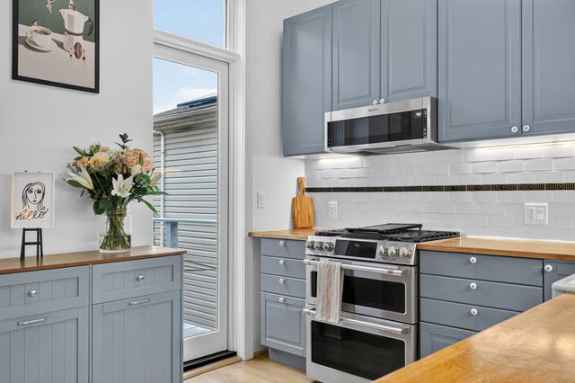 88 JEWETT AVE, Jc, Journal Square, NJ 07304