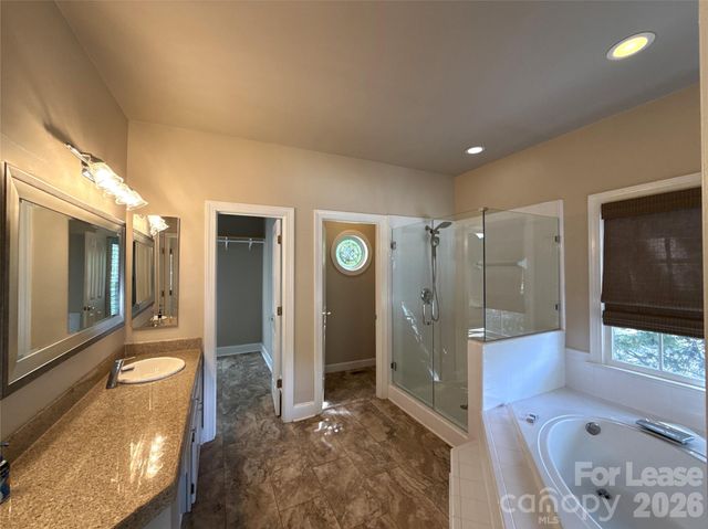 15816 Feeny Court, Charlotte, NC 28278
