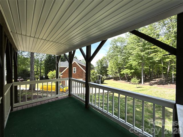 15816 Feeny Court, Charlotte, NC 28278
