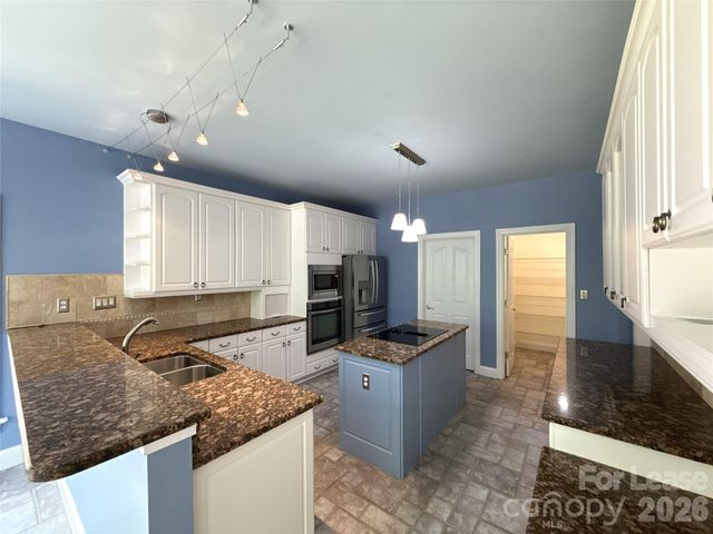 15816 Feeny Court, Charlotte, NC 28278