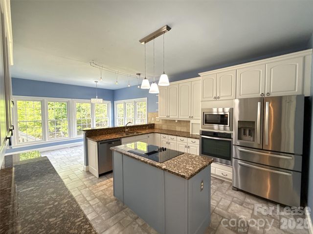 15816 Feeny Court, Charlotte, NC 28278