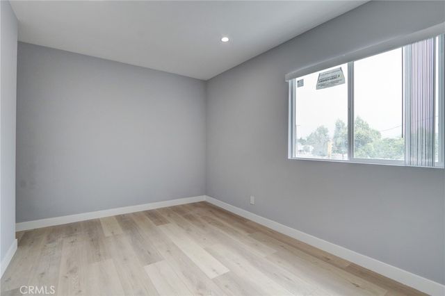7744 Ostrom Avenue, Lake Balboa, CA 91406