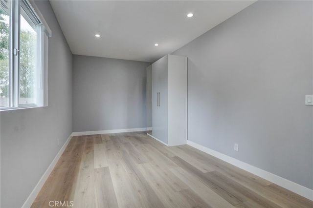 7744 Ostrom Avenue, Lake Balboa, CA 91406