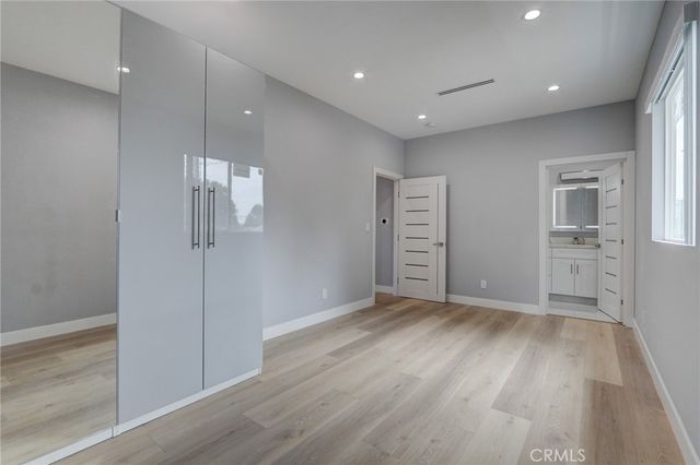 7744 Ostrom Avenue, Lake Balboa, CA 91406