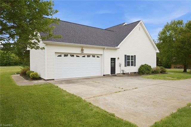 293 Rock House Road, Winston-salem, NC 27127