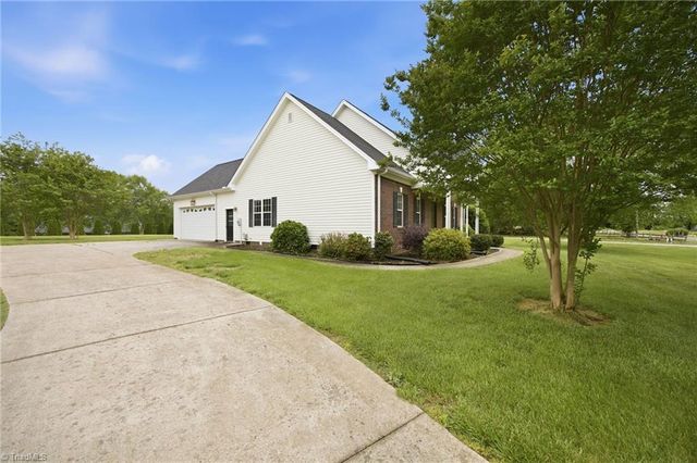 293 Rock House Road, Winston-salem, NC 27127