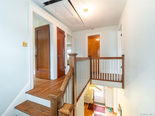 60 Parkway E, Mount Vernon, NY 10552