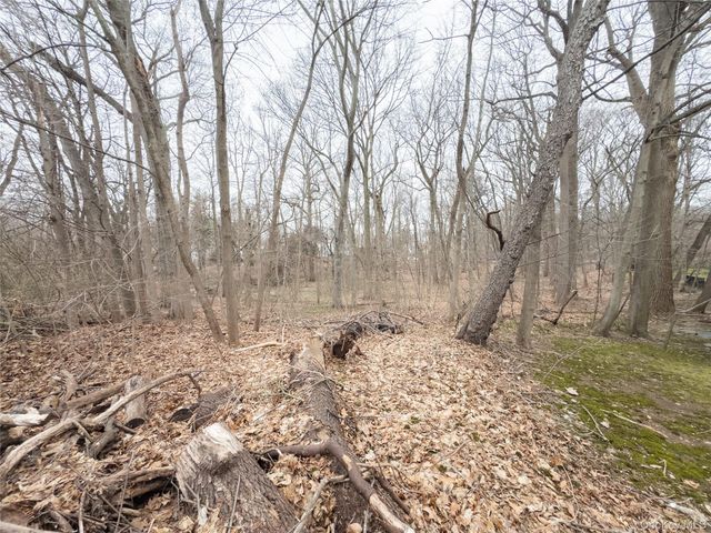 60 Parkway E, Mount Vernon, NY 10552