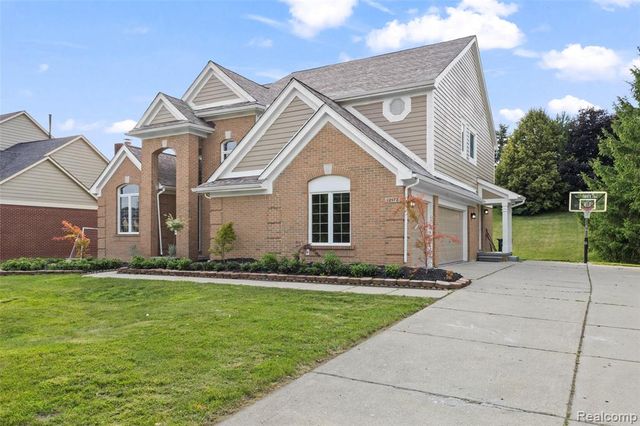 12173 Chandler Drive, Plymouth, MI 48170