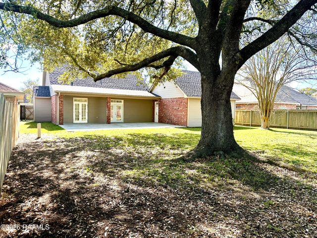 102 Channing Circle, Lafayette, LA 70506