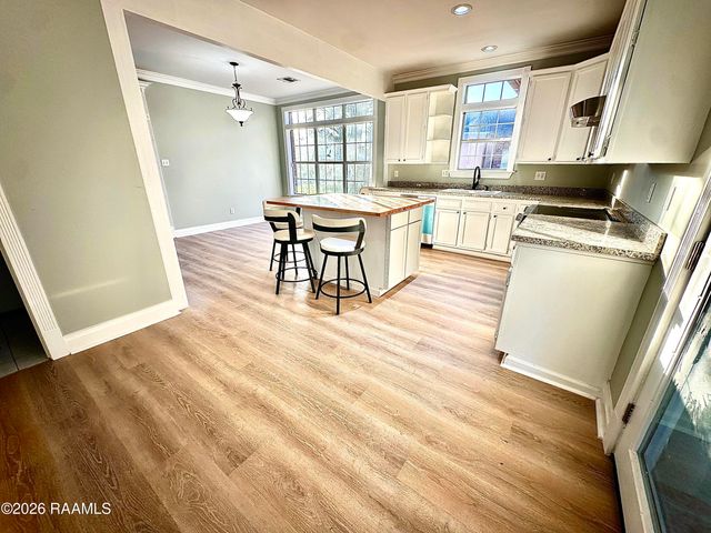 102 Channing Circle, Lafayette, LA 70506