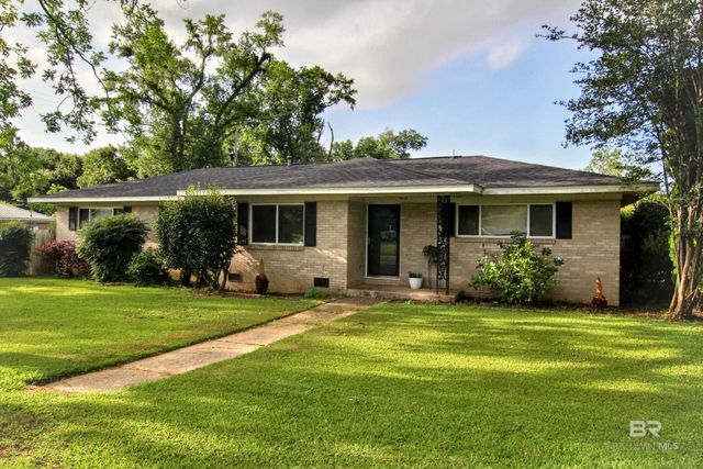 700 E Myrtle Avenue, Foley, AL 36535