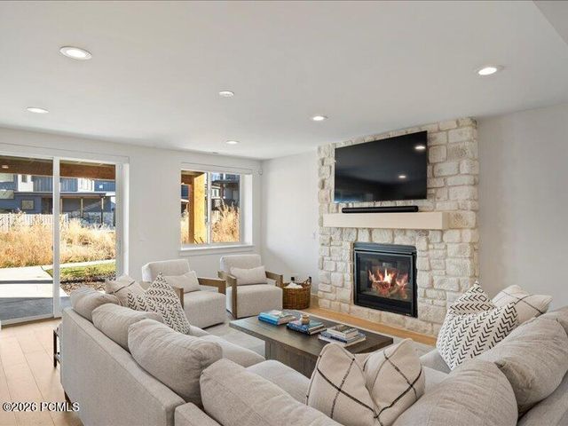 746 E 6300 East, Huntsville, UT 84317