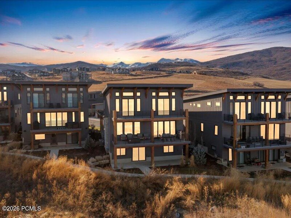 746 E 6300 East, Huntsville, UT 84317