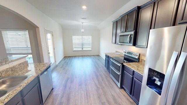 1531 Twin Estates DR, Kyle, TX 78640