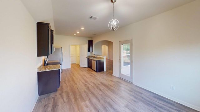 1531 Twin Estates DR, Kyle, TX 78640