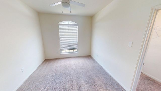 1531 Twin Estates DR, Kyle, TX 78640