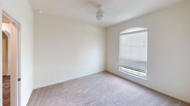 1531 Twin Estates DR, Kyle, TX 78640