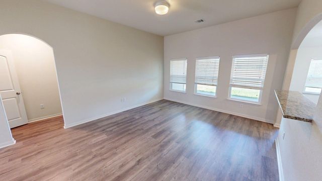 1531 Twin Estates DR, Kyle, TX 78640