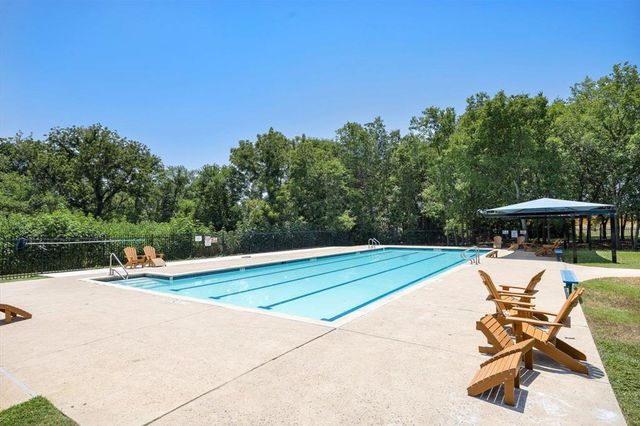 1531 Twin Estates DR, Kyle, TX 78640
