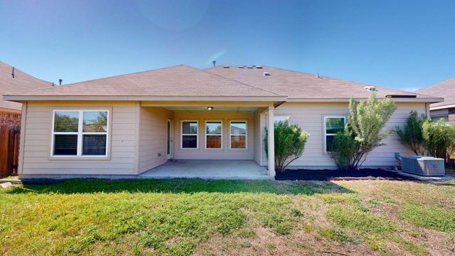 1531 Twin Estates DR, Kyle, TX 78640